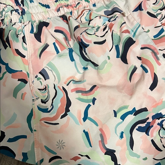 Athleta Floral Women's Athletic Shorts - Pink and Cream - Picture 3 of 4